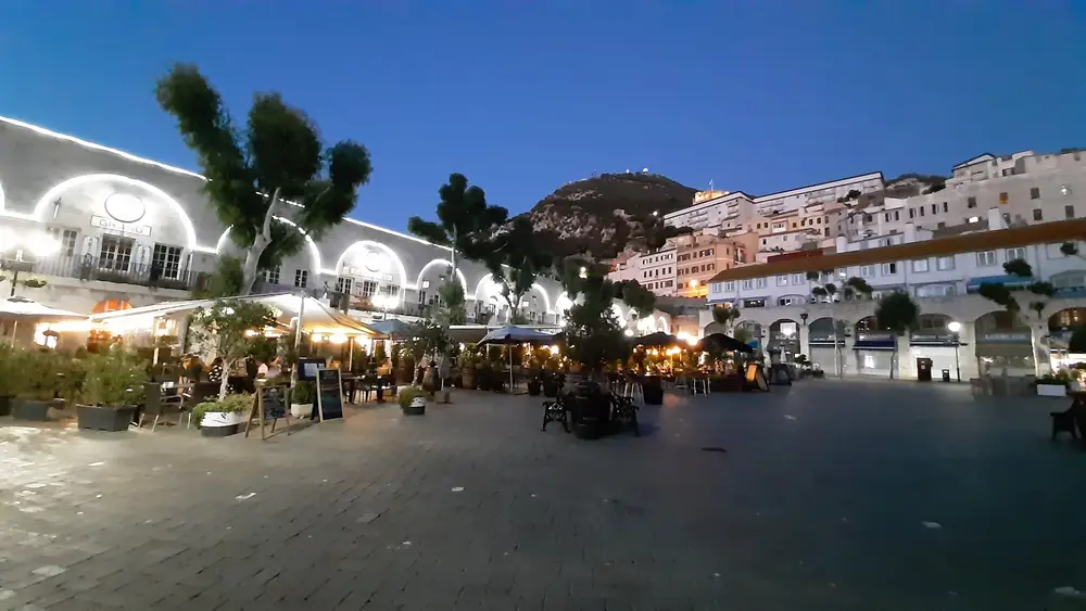 Casemates Square